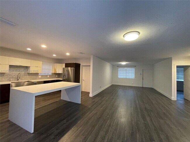 Foto del edificio - 4021 Red Rd