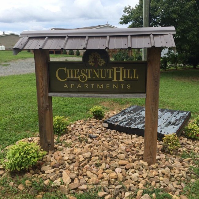 Foto del edificio - 2865 Chestnut Hill Rd Apt 1