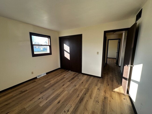 Foto del edificio - 1837-1837 Post Rd