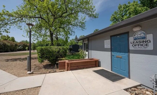 Foto del edificio - 1895 Benton Dr