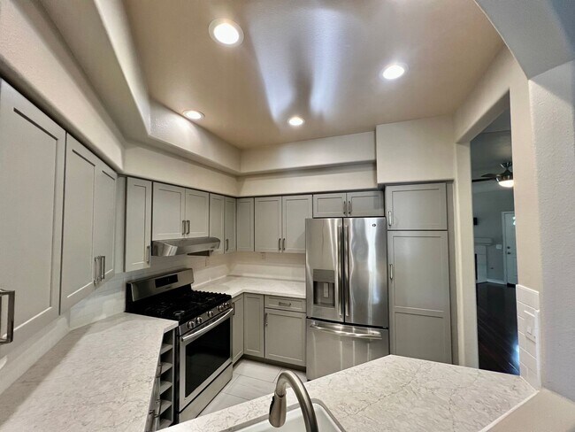 Foto del edificio - Charming 2B/2BA Condo with Patio and Pool Access in Carmel Mountain