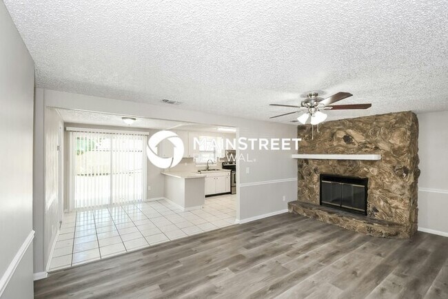 Foto del edificio - 3 Bedroom Pet-Friendly Home in JACKSONVILLE, FL with Main Street Renewal