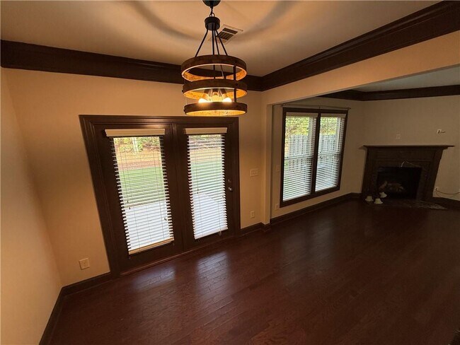 Foto del edificio - 1095 Township Cir
