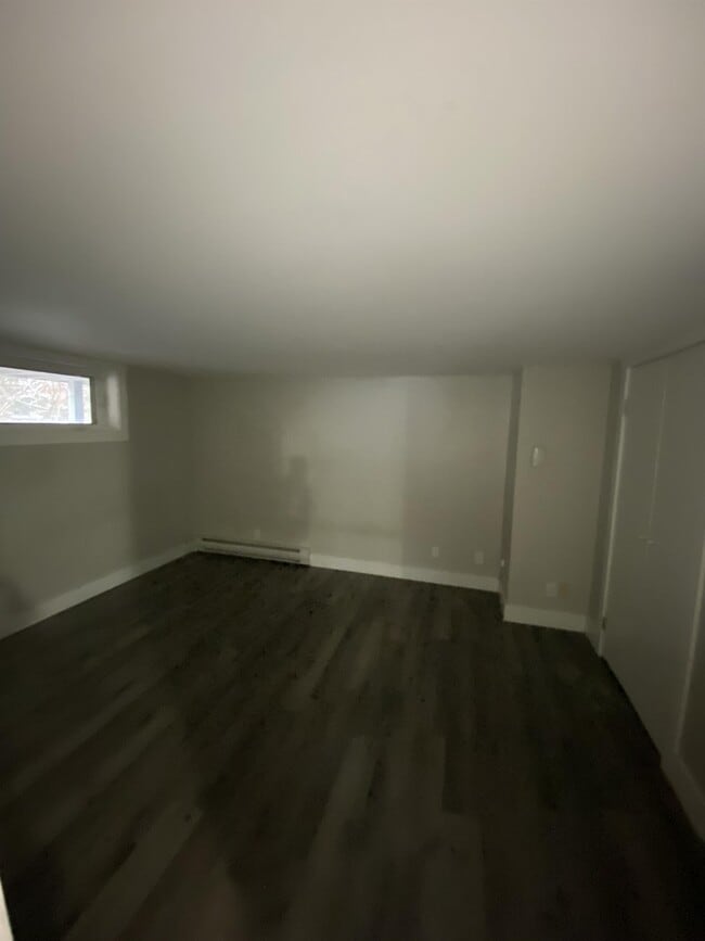 Building Photo - 2520-2520 Amirault St