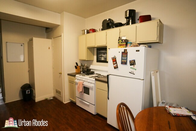 Foto del edificio - 2130 W McLean Ave