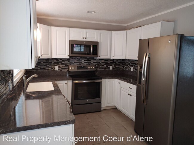 Building Photo - 2 br, 1 bath House - 522 N Boyer Ave.