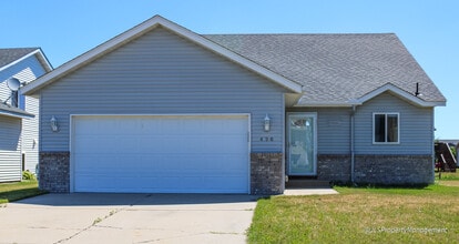 Building Photo - 436 23rd Avenue North