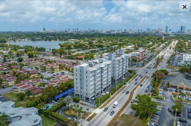 Foto del edificio - 1791 NE Miami Gardens Dr