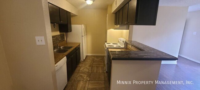 Foto del edificio - 4700 Boulder Dr