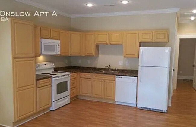 Photo - 908 Onslow St Apartment