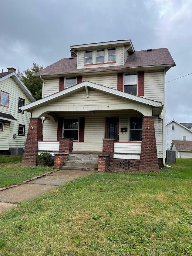 Three bedroom one bathroom home for rent House Rental in Canton, OH