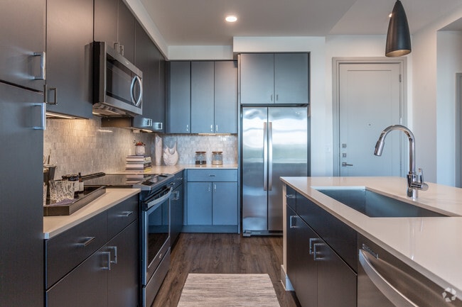 Kitchen - South Main Building Apartments
