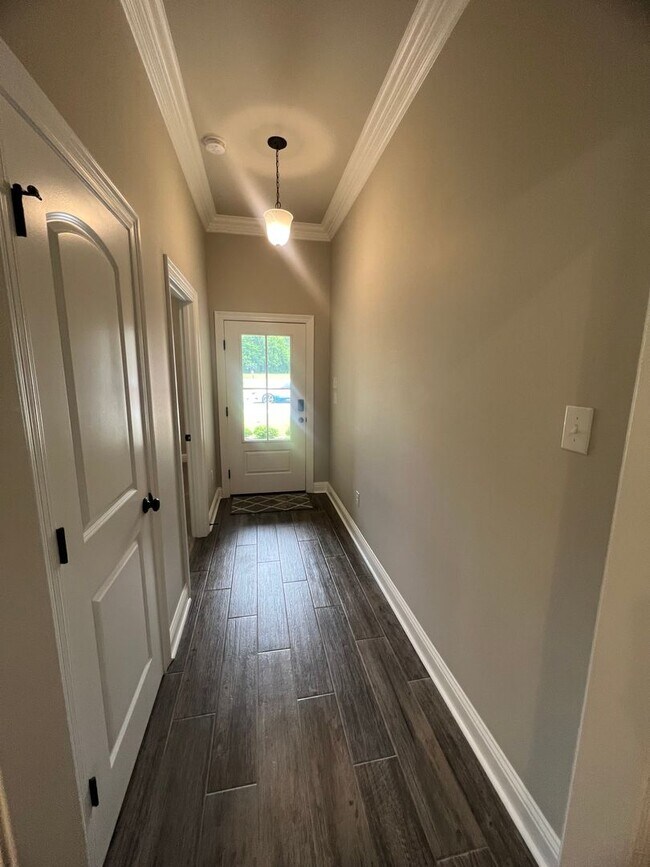 Building Photo - 4 BEDROOM~BUILT IN 2020~WILLOW HEIGHTS OF ...