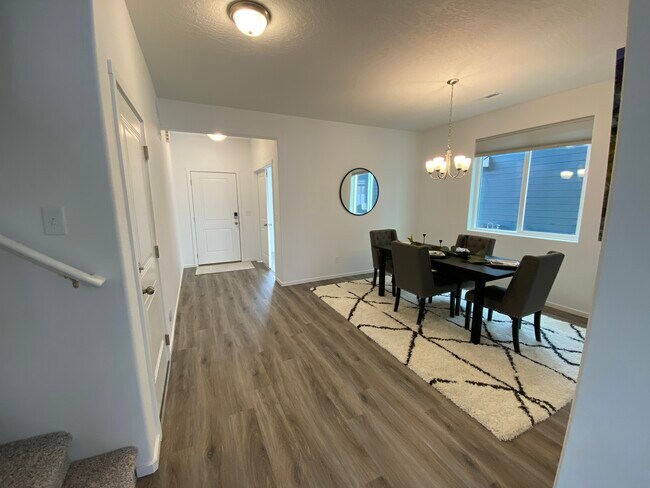 Foto del edificio - 1022 N Corbin Ln