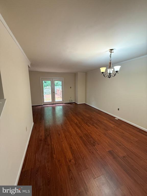 Foto del edificio - 15066 Maple Glen Ct
