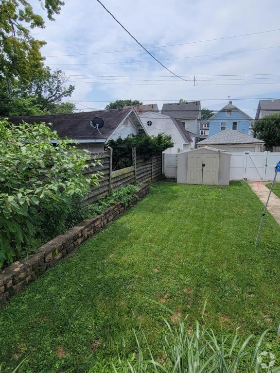 Building Photo - 1053 Highland Ave