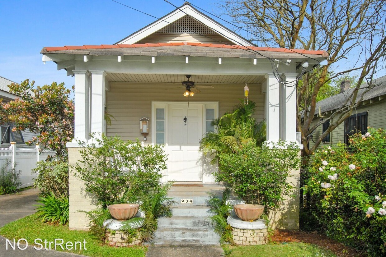 Primary Photo - 2 br, 1 bath House - 934 Friscoville Ave.