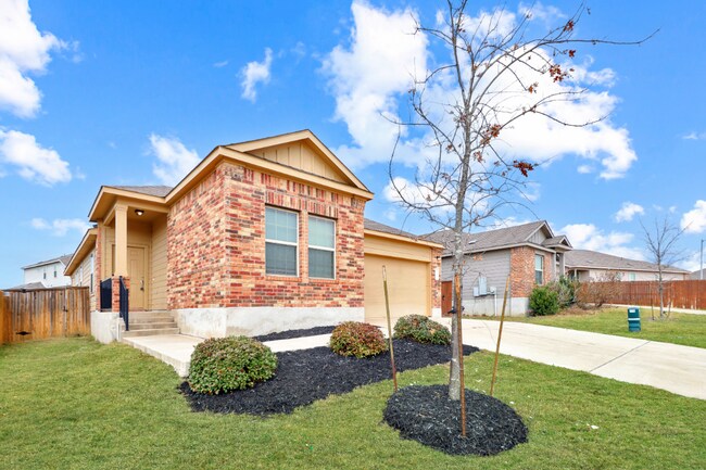 Building Photo - 108 COSMOS LN