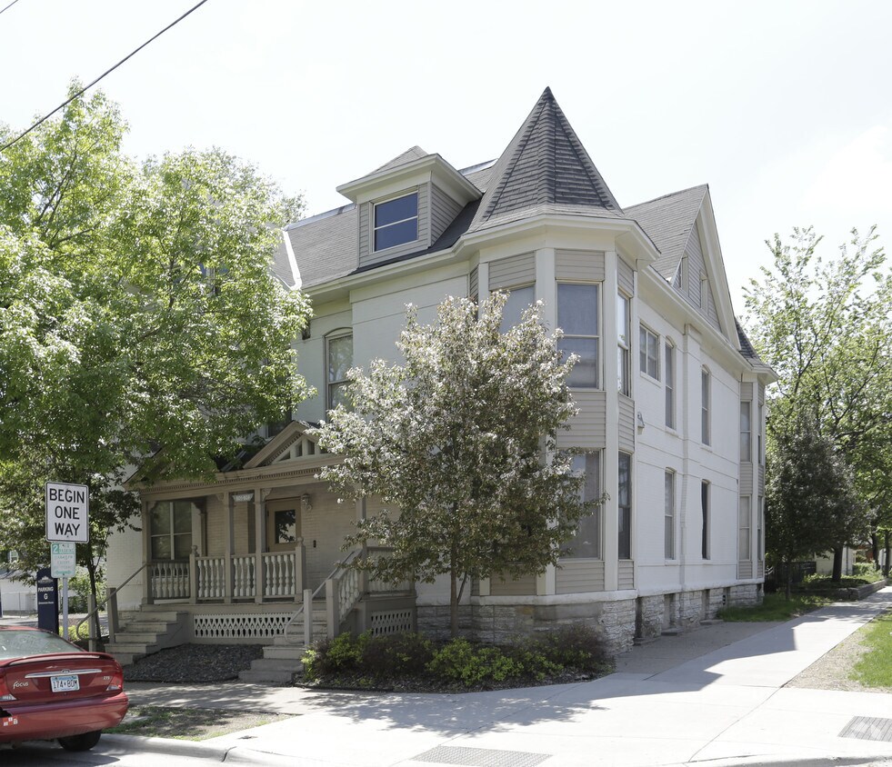 Primary Photo - Zimmerman House