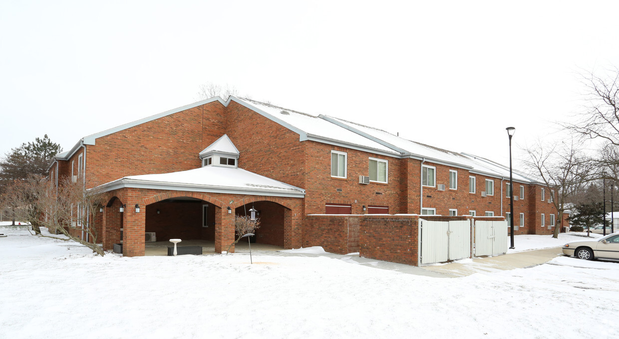 Building Photo - Maplewood Heights