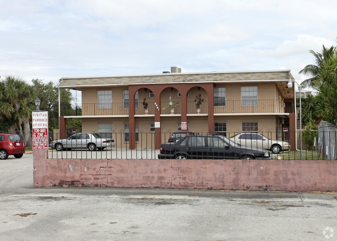 Building Photo - 6961 W 14th Ct