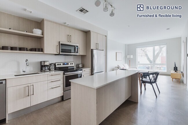 Foto del edificio - 3686 Washington St