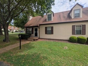 Building Photo - 1107 Quail Ct W
