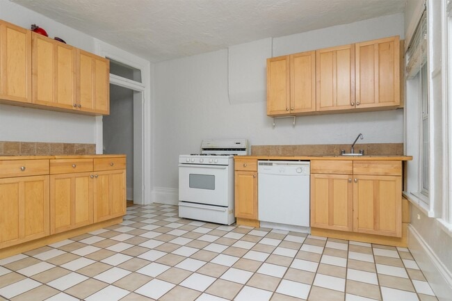 Building Photo - 237 S 900 E
