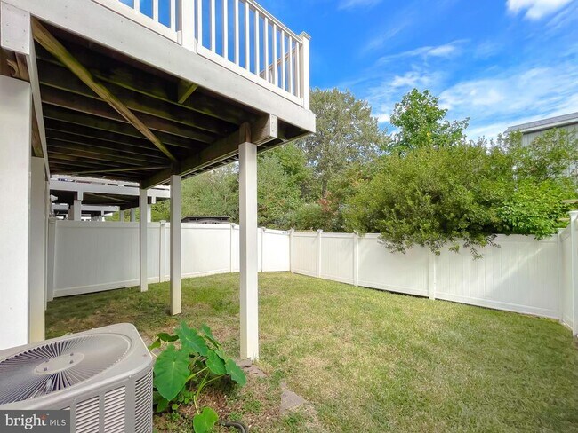 Foto del edificio - 2728 Coppersmith Pl