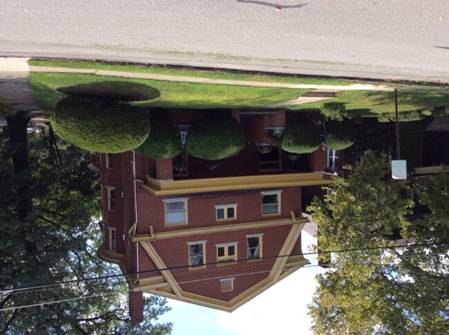 Building Photo - 100 Biddle Ave