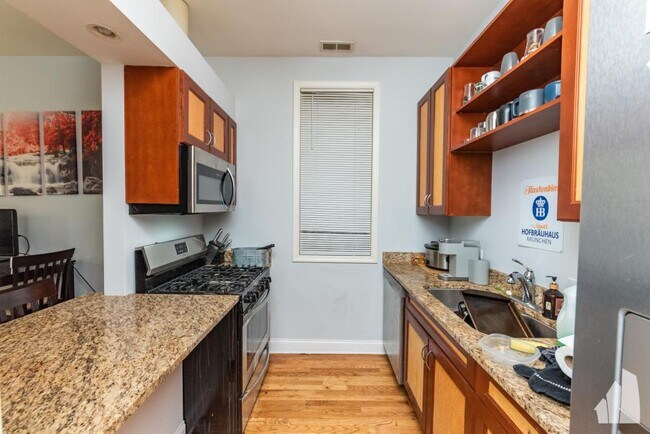 Foto del edificio - 1 bedroom in Chicago IL 60613