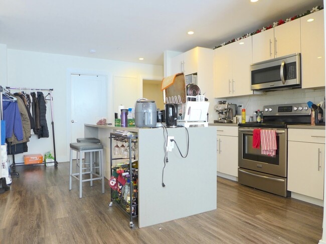 Building Photo - 22 Saint Cyprians Pl