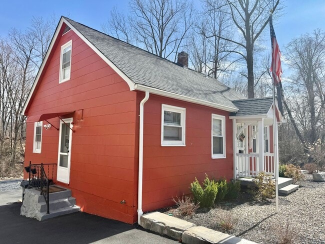 Building Photo - For Rent –Beautiful Home Minutes from West Point and Roe Park