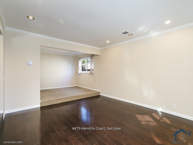 Foto del edificio - 4415 Hendrix Ct