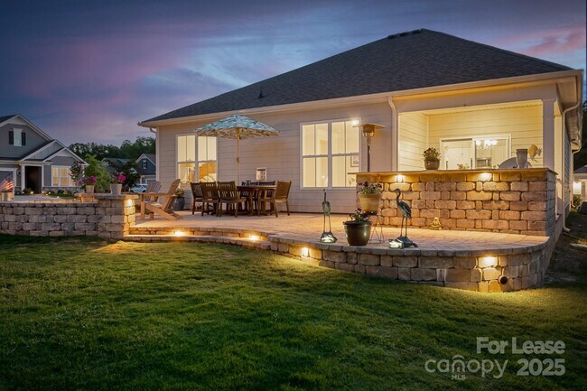 Foto del edificio - 5058 Antebellum Dr