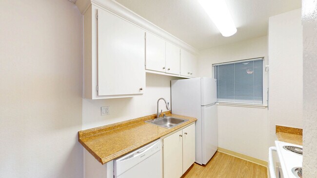 Foto del edificio - 481 Ignacio Blvd