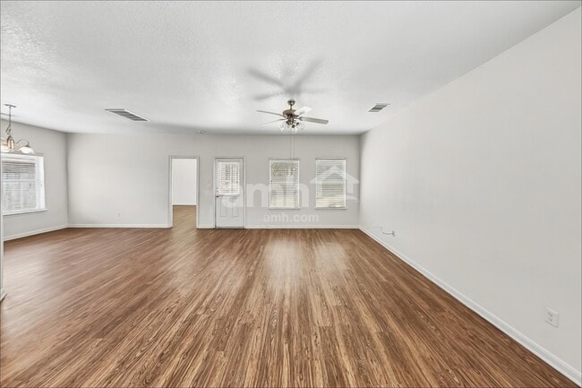 Building Photo - 5702 Rocky Trail Dr