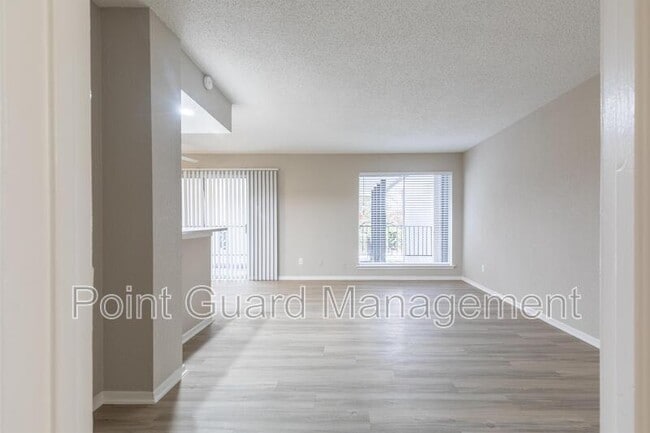 Building Photo - 2252 Ridgmar Plaza - 56
