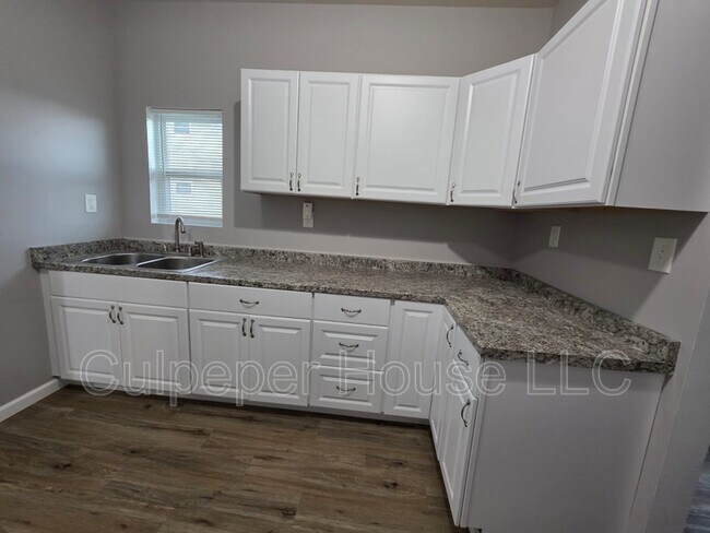 Foto del edificio - 3412 145th St