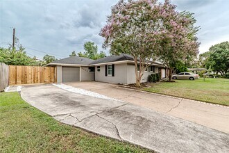 Building Photo - 4606 Nina Lee Ln