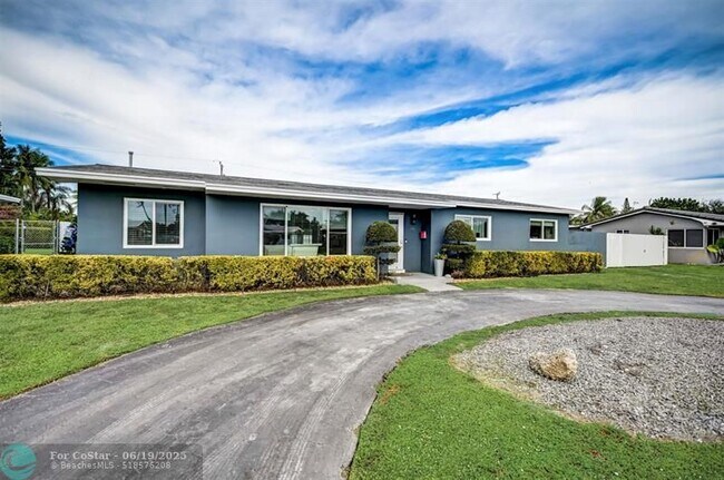 Foto del edificio - 3325 McKinley St