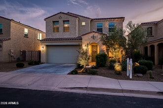 Building Photo - 517 E Balao Dr