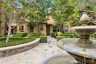 Building Photo - 122 Coral Rose