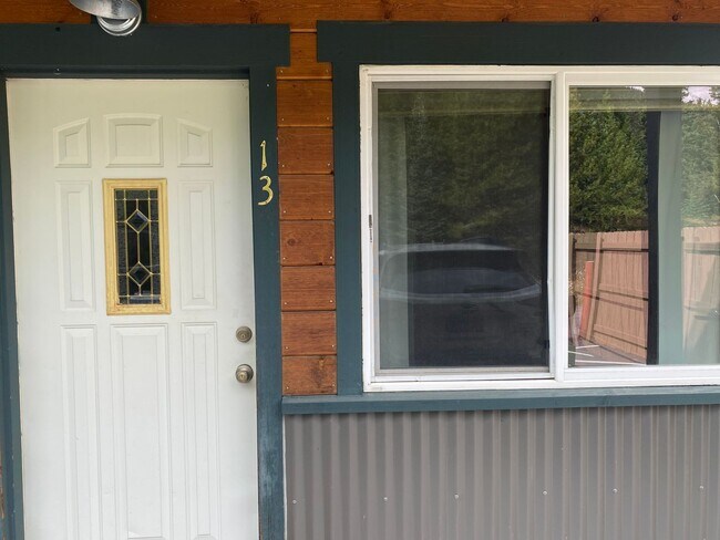 Foto del edificio - MOST AFFORDABLE: Blue River condo! Great l...