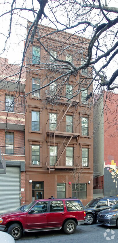 Building Photo - Fort Washington Cluster