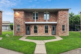 Building Photo - 12321 Ormandy St