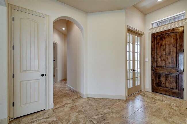 Building Photo - 645 Clear Springs Hollow
