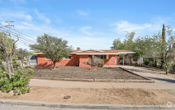 Building Photo - 6649 Fiesta Dr