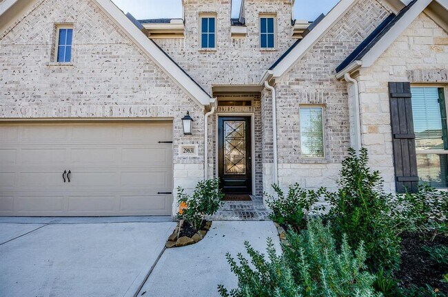 Building Photo - 29831 Blooming Iris Ln