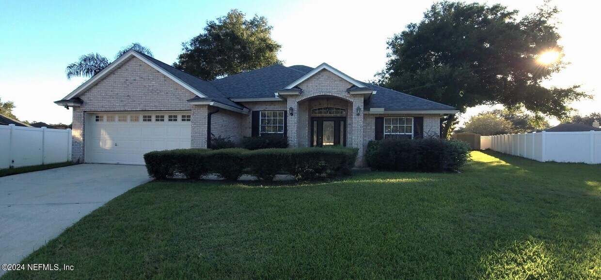 Foto principal - 1158 Jackpine Ln